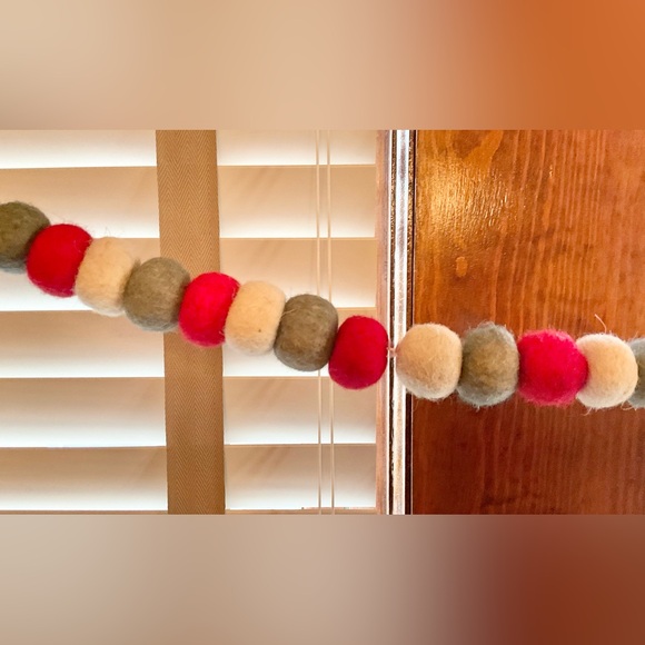 Christmas Felt Ball 6 ft. Garlands - Picture 5 of 12